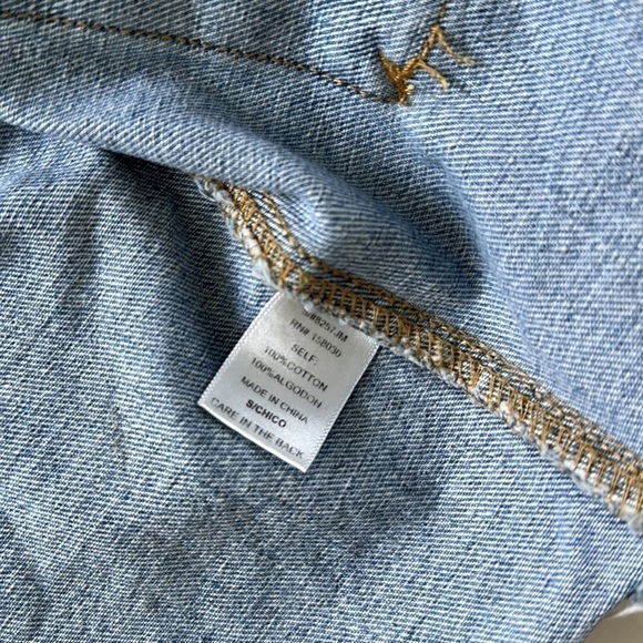 YaYa & Co Cropped denim jacket size small - Picture 3 of 7